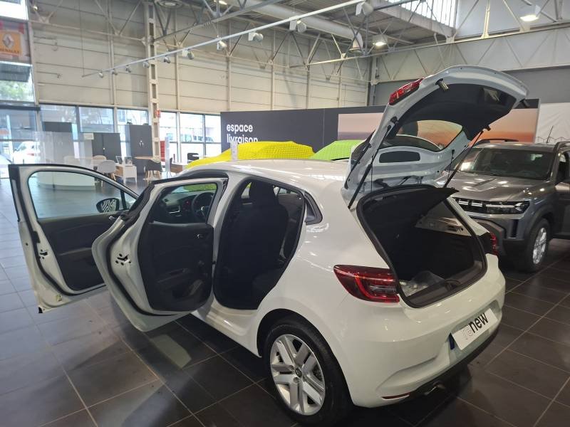 Renault Clio - Photo 27