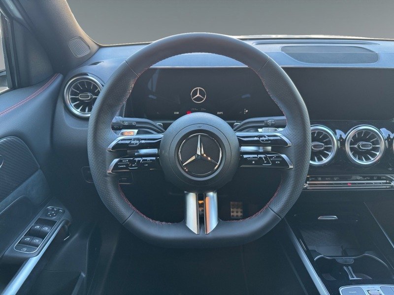 Mercedes GLB - Photo 11
