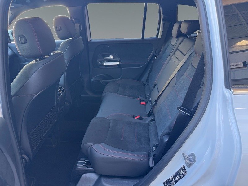 Mercedes GLB - Photo 12