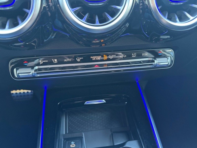 Mercedes GLB - Photo 19