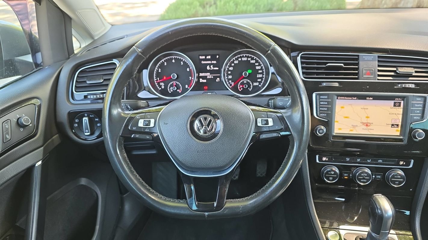 Volkswagen Golf - Photo 24