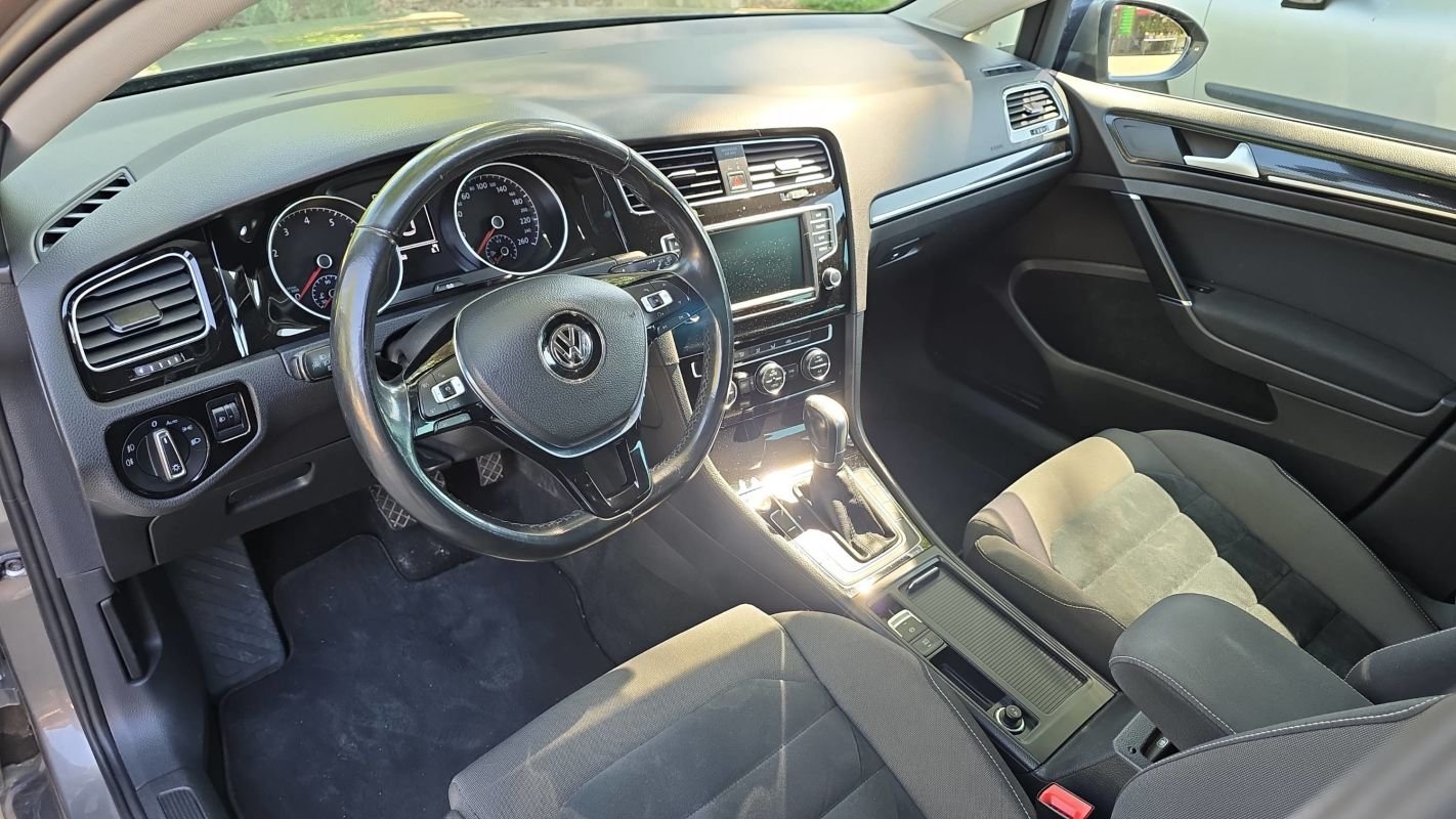 Volkswagen Golf - Photo 8