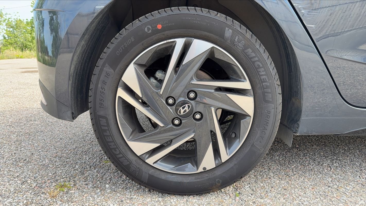 Hyundai i20 - Photo 16