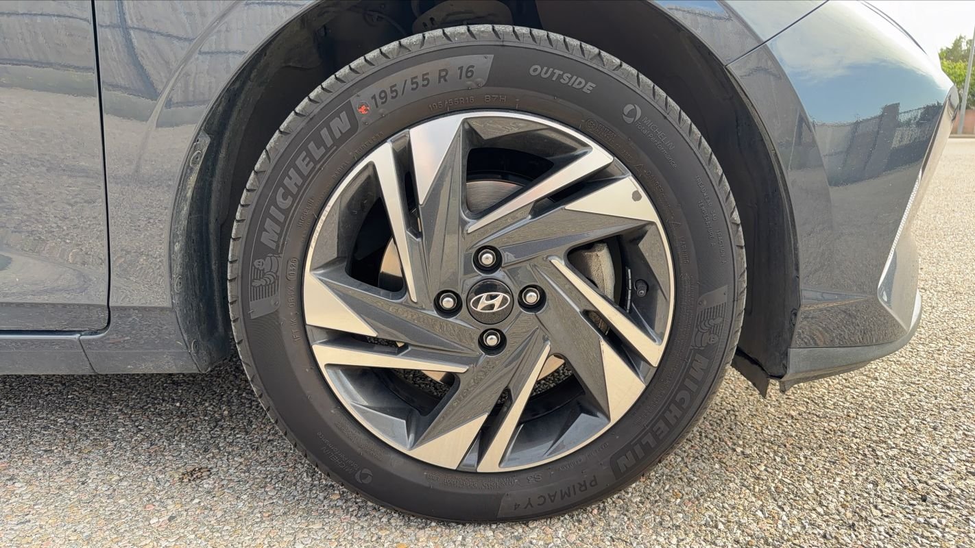 Hyundai i20 - Photo 17