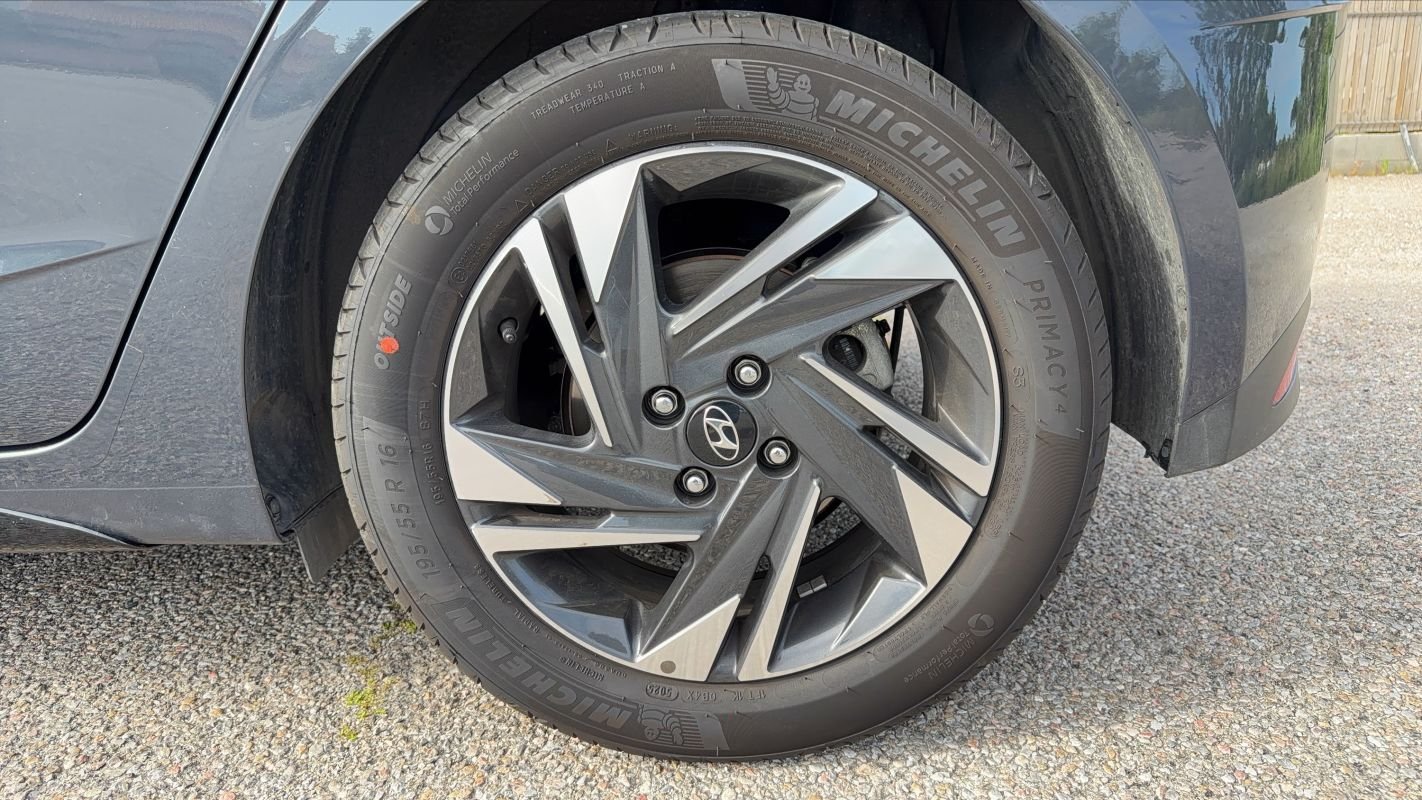 Hyundai i20 - Photo 19