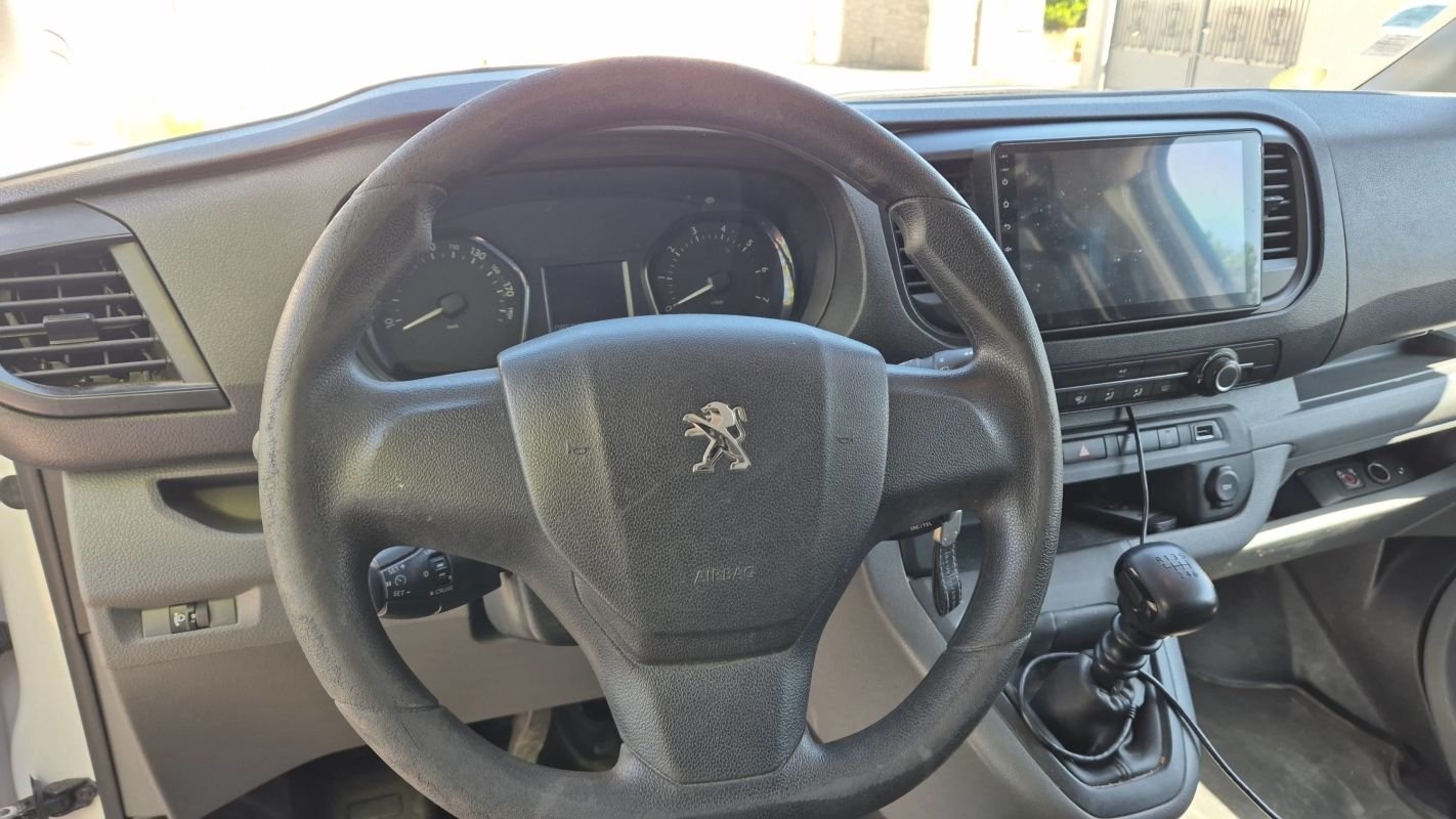 Peugeot Expert - Photo 22
