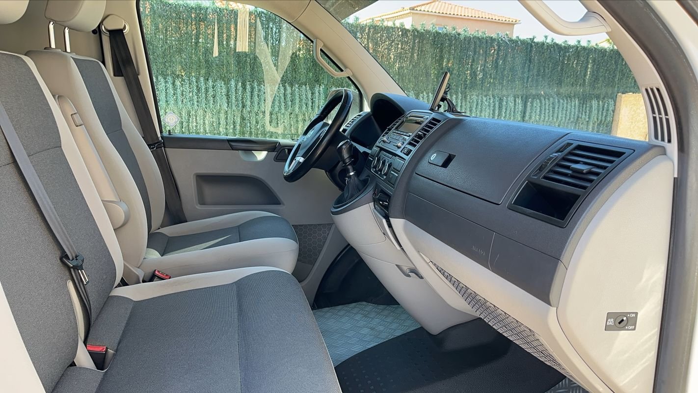 Volkswagen Transporter - Photo 29