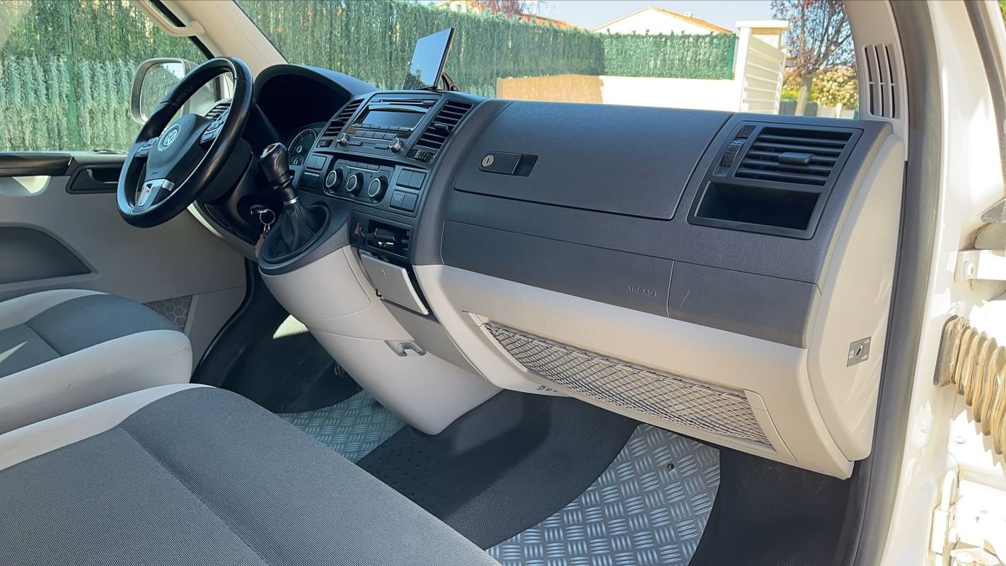 Volkswagen Transporter - Photo 10