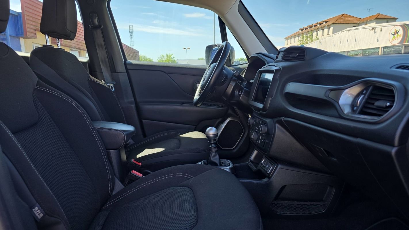 Jeep Renegade - Photo 25
