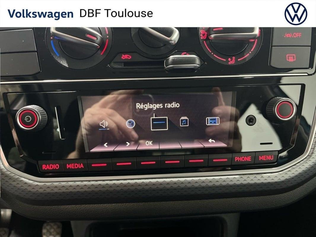 Volkswagen Up! - Photo 15