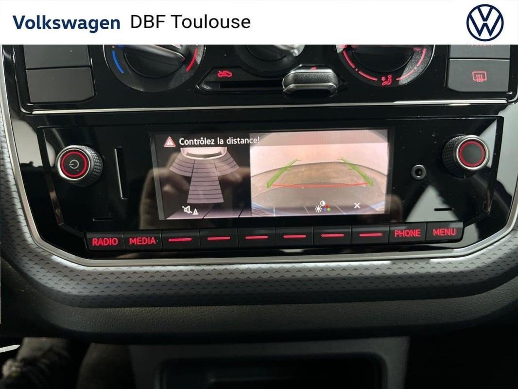 Volkswagen Up! - Photo 18