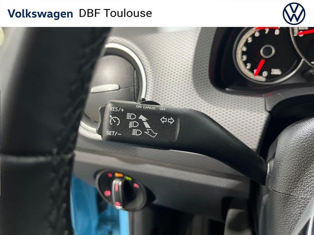 Volkswagen Up! - Photo 21