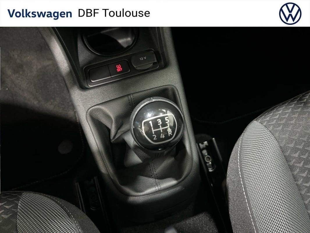 Volkswagen Up! - Photo 22