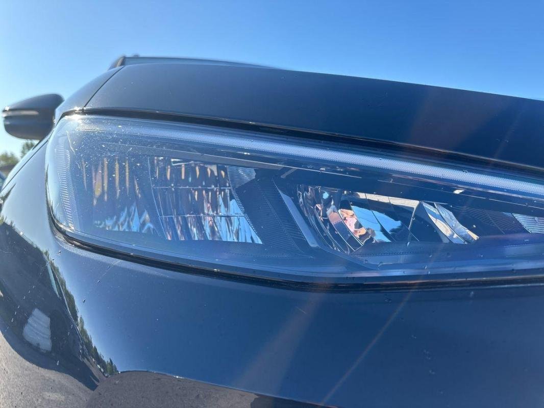 Volkswagen T-Roc - Photo 25