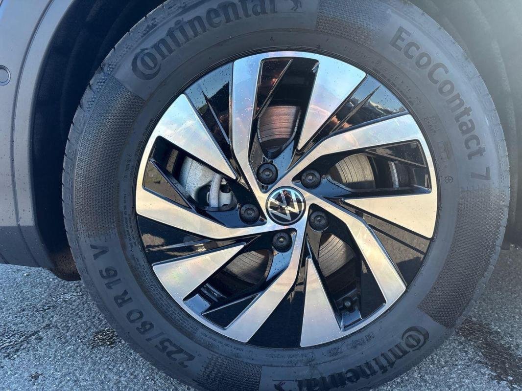 Volkswagen T-Roc - Photo 29