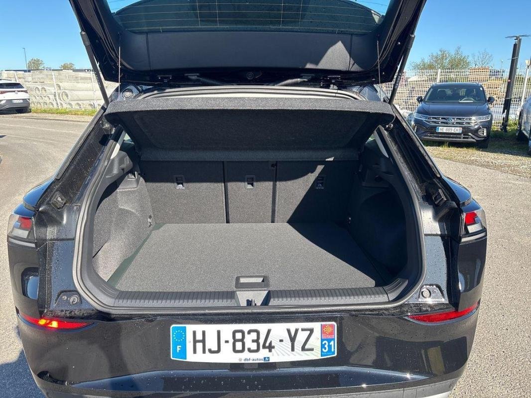 Volkswagen T-Roc - Photo 31