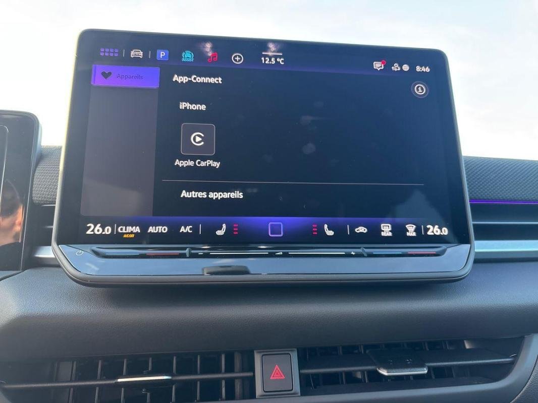Volkswagen T-Roc - Photo 18