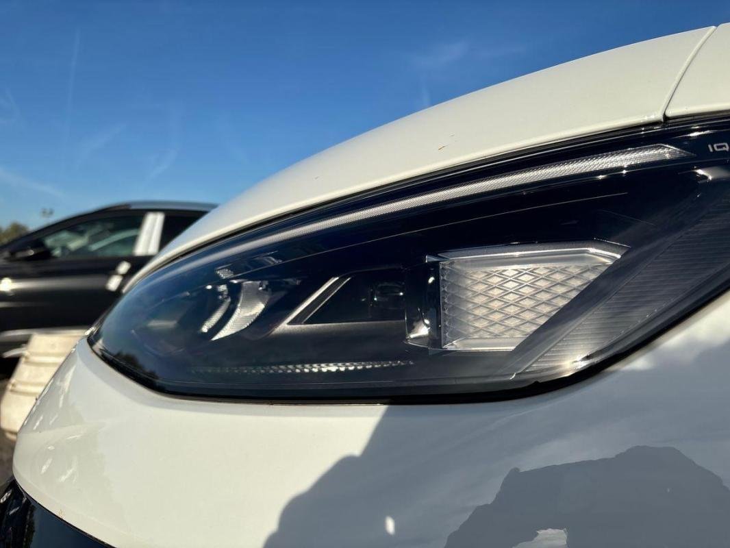 Volkswagen T-Roc - Photo 26