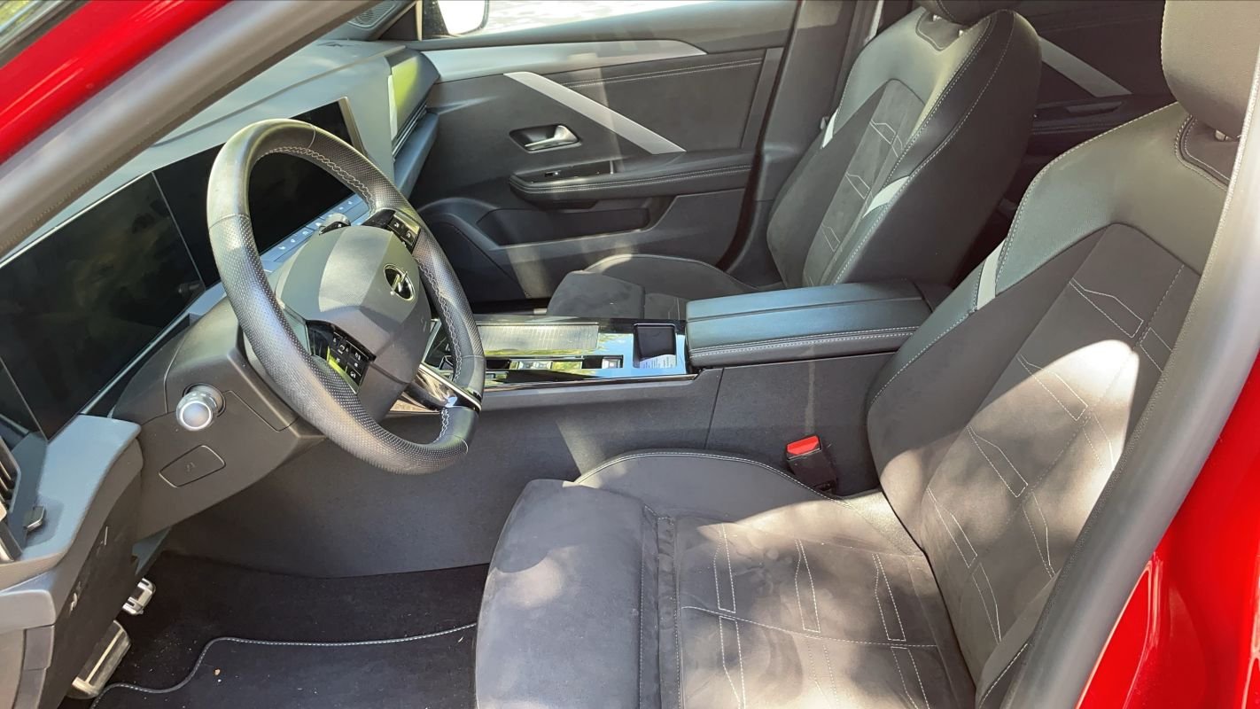 Opel Astra - Photo 25
