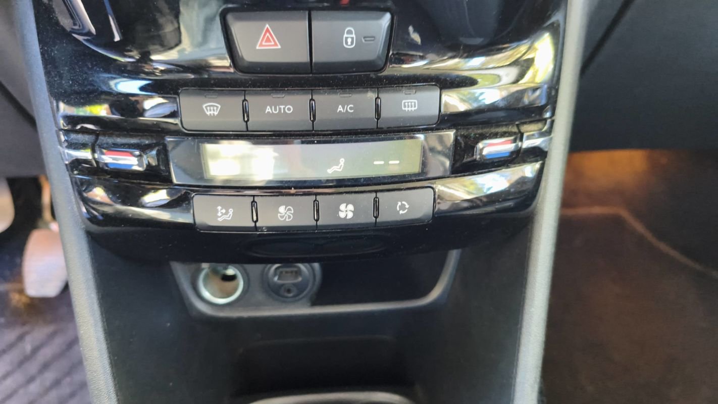 Peugeot 2008 - Photo 26