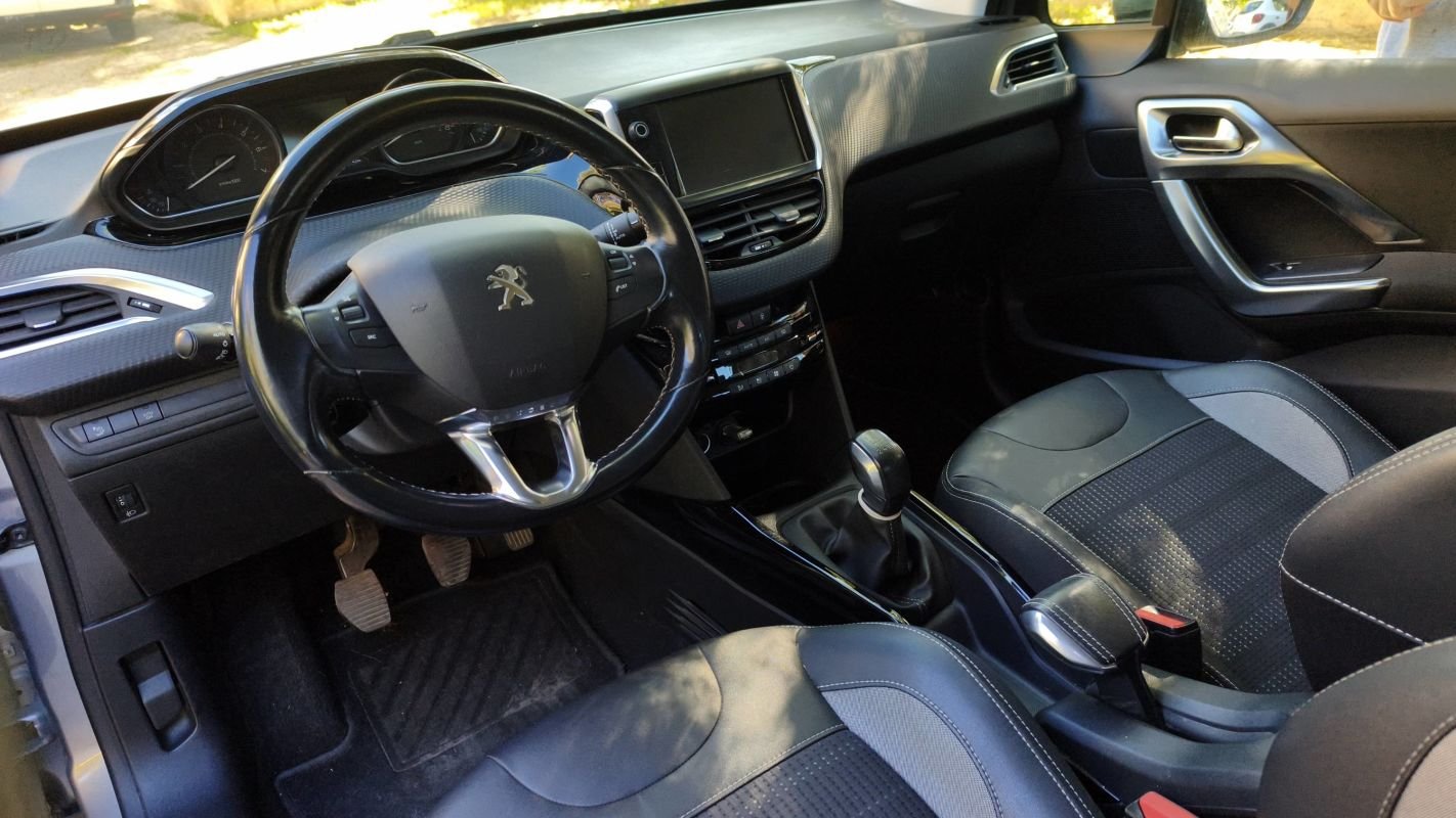 Peugeot 2008 - Photo 8