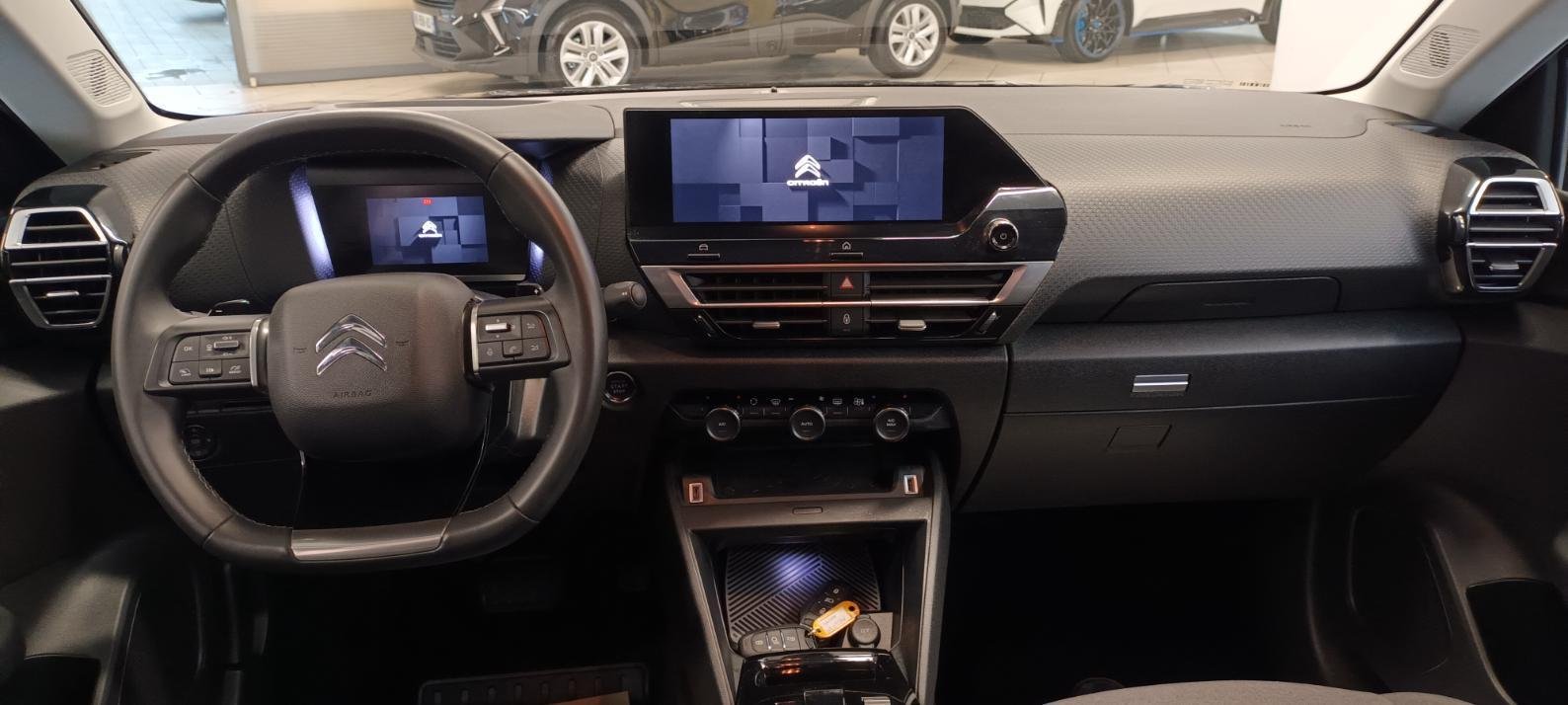 Citroën C4 - Photo 8