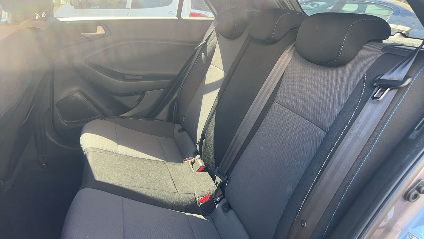 Hyundai i20 - Photo 9
