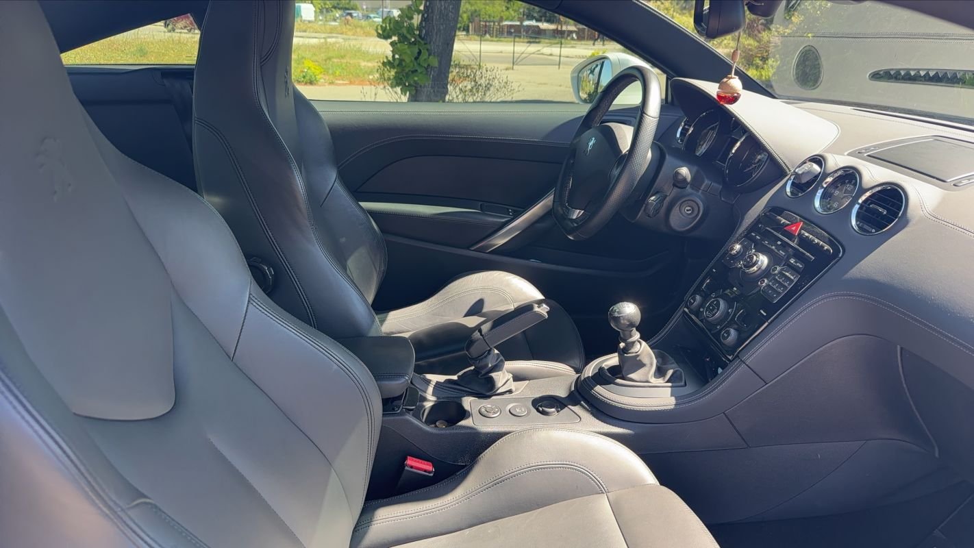 Peugeot RCZ - Photo 26