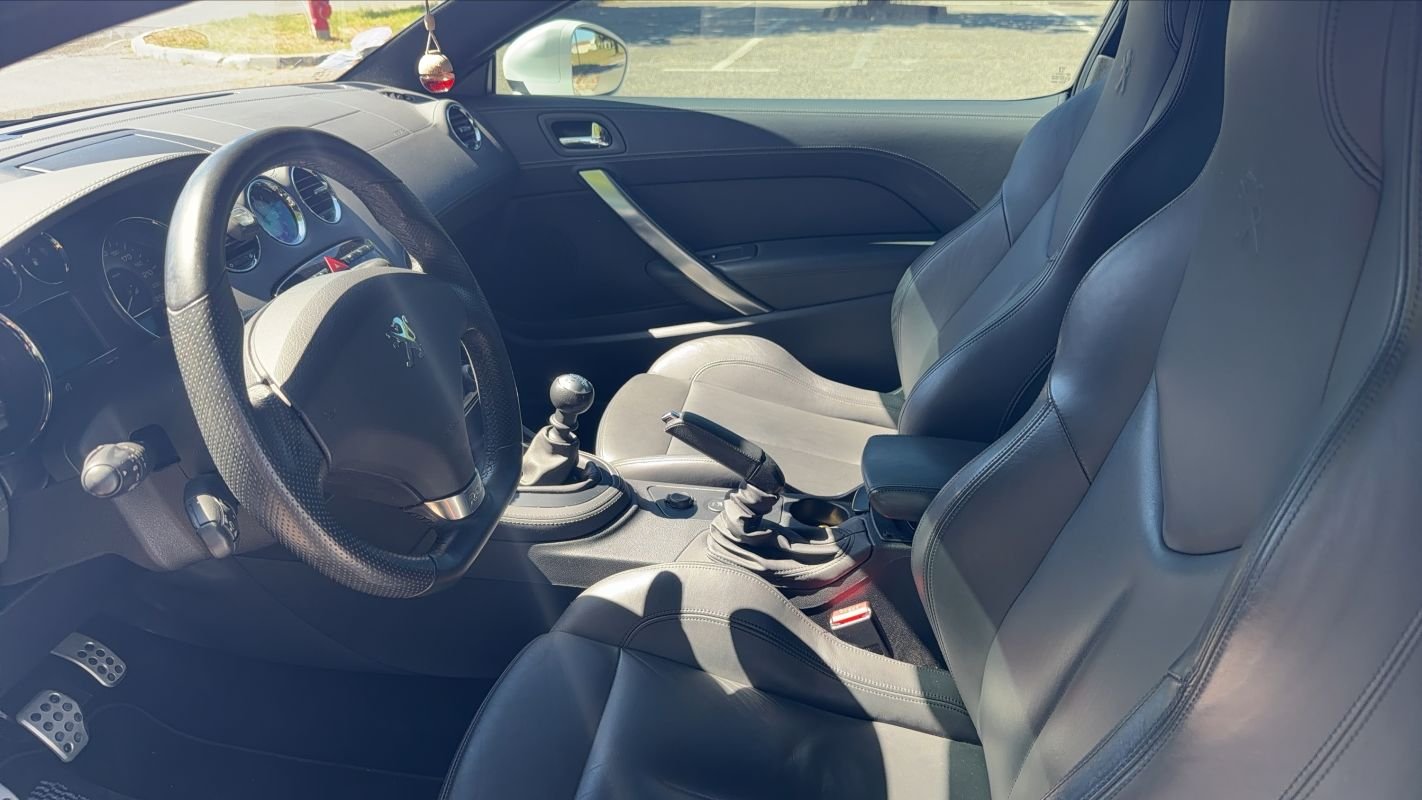 Peugeot RCZ - Photo 28