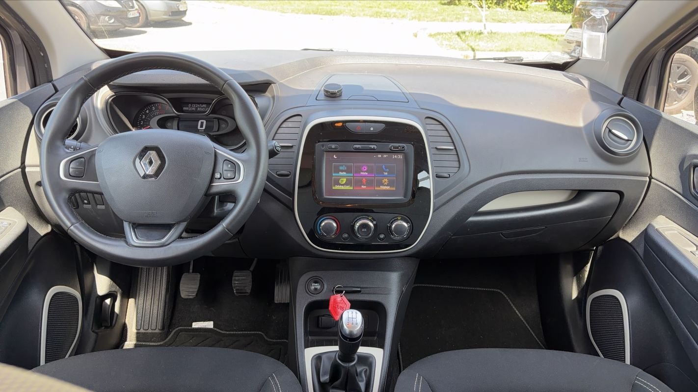 Renault Captur - Photo 11