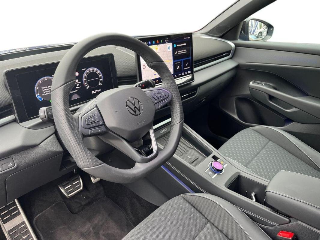 Volkswagen T-Roc - Photo 9