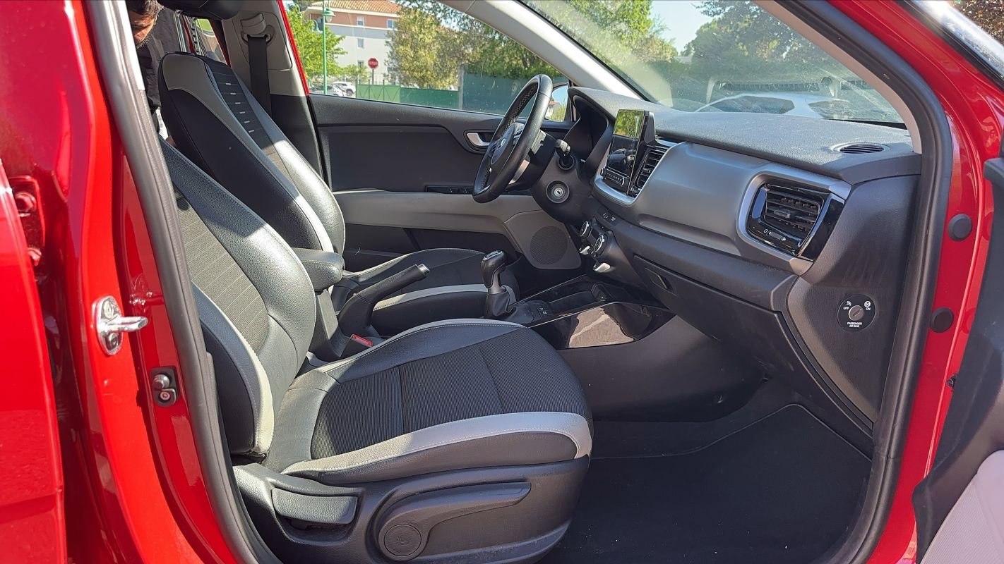 Kia Stonic - Photo 26