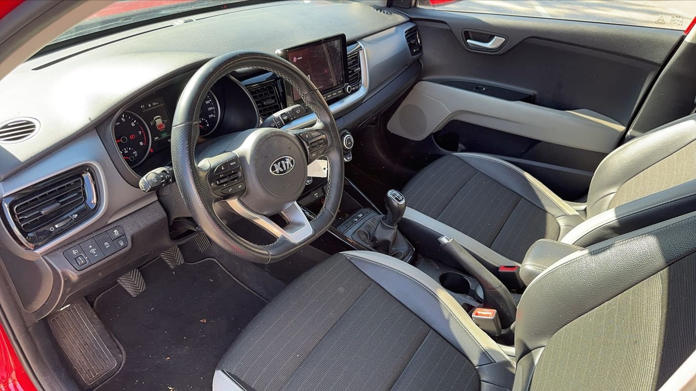 Kia Stonic - Photo 8