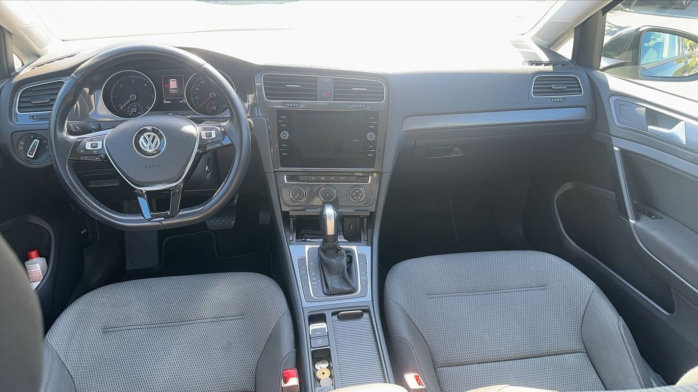 Volkswagen Golf - Photo 11
