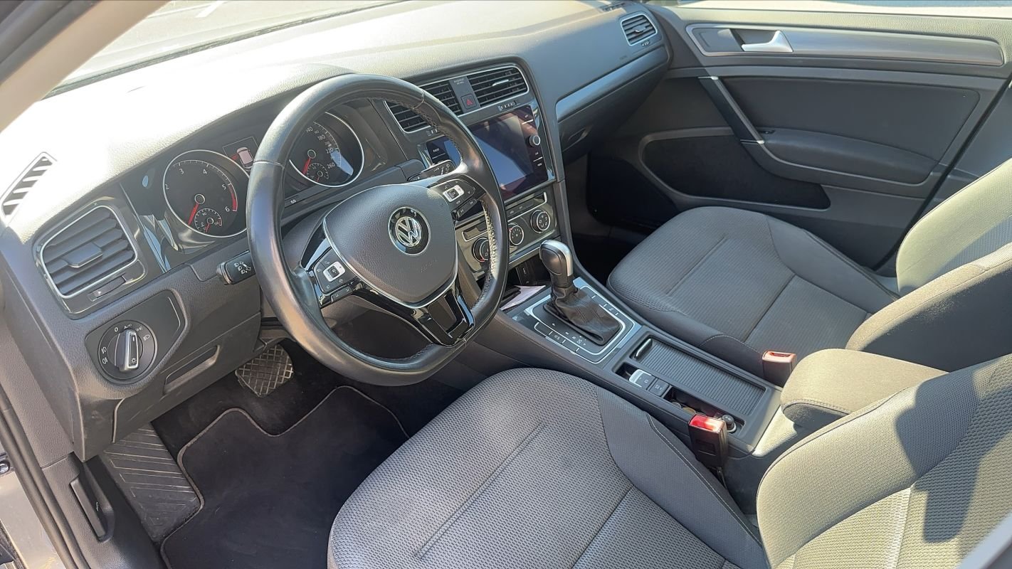 Volkswagen Golf - Photo 8