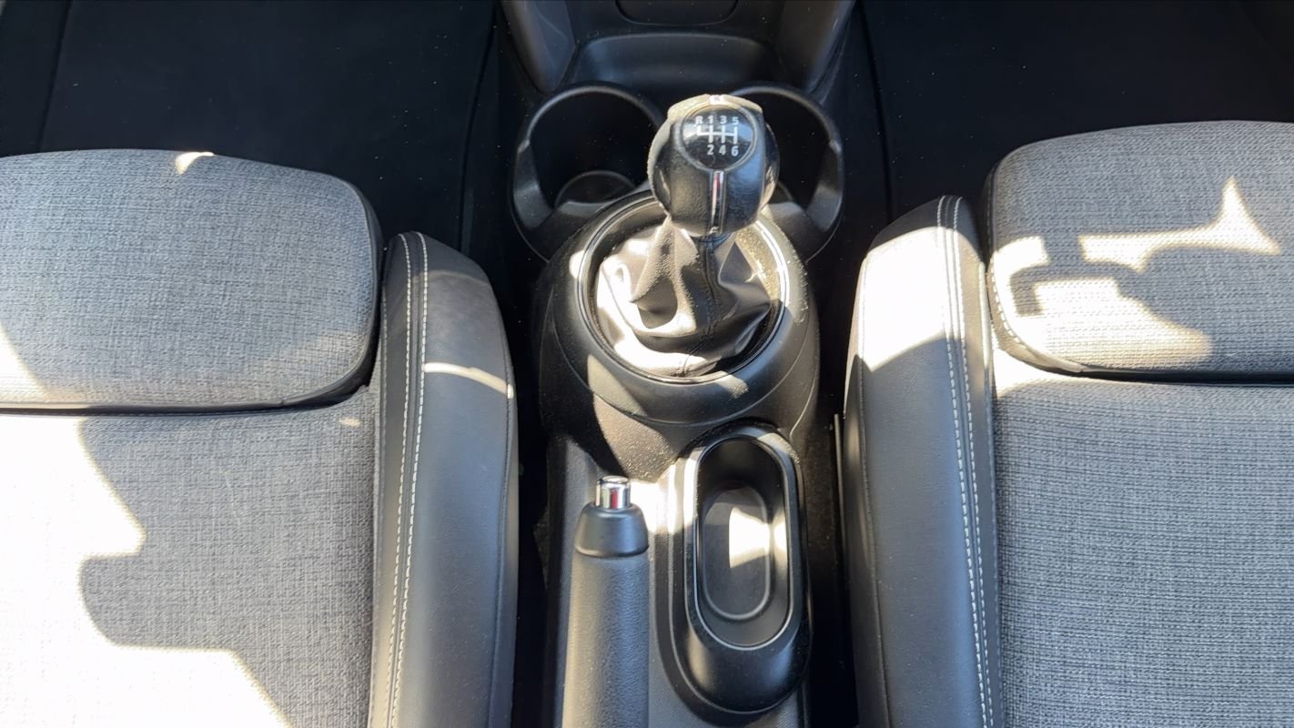 Mini Cabrio - Photo 23