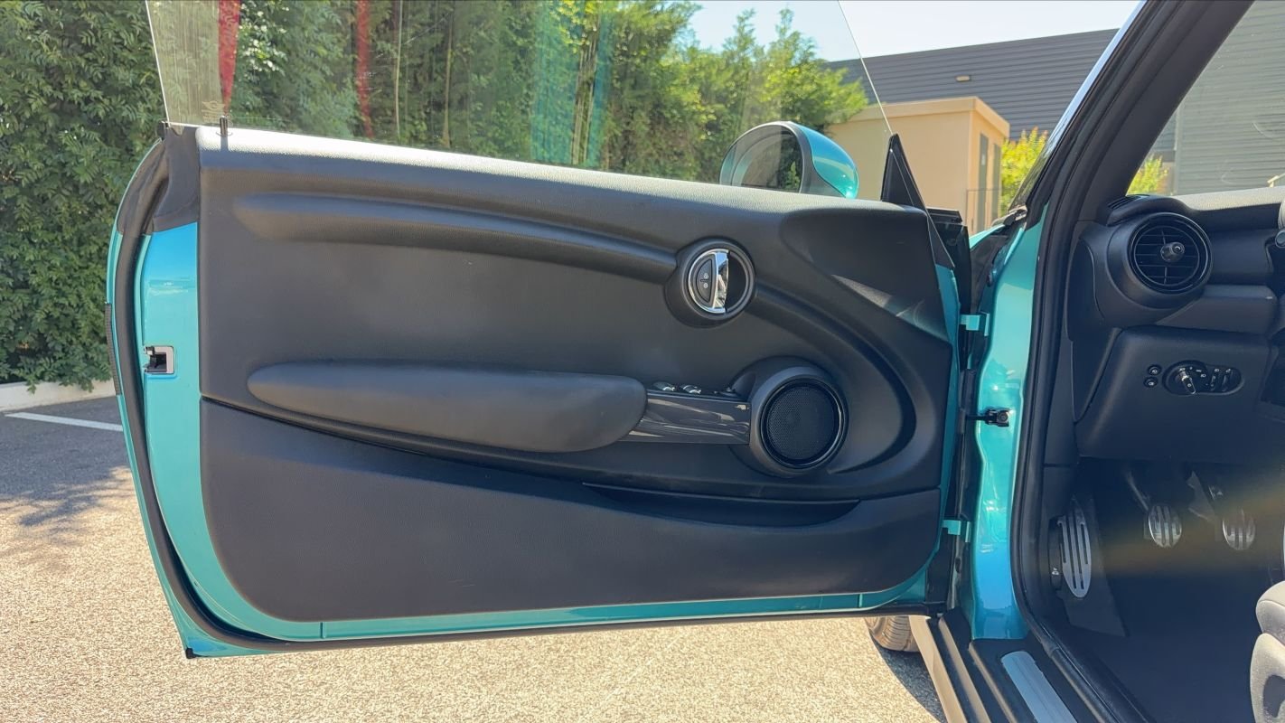 Mini Cabrio - Photo 7