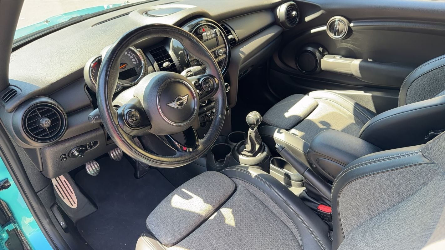 Mini Cabrio - Photo 8