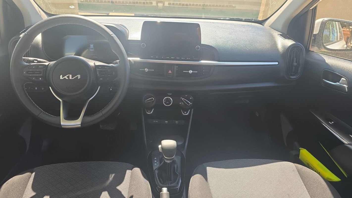 Kia Picanto - Photo 11