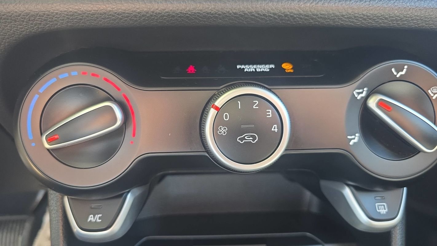 Kia Picanto - Photo 13