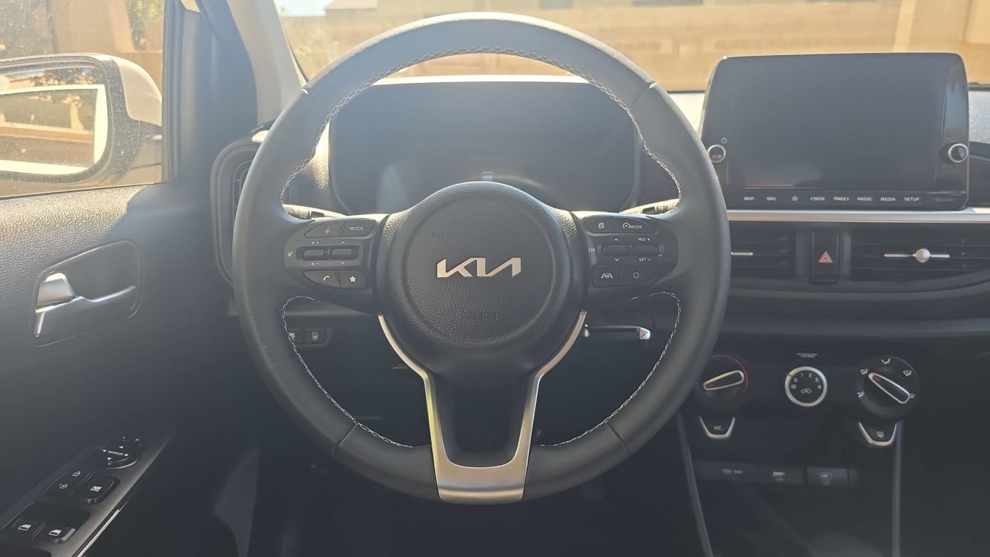 Kia Picanto - Photo 23
