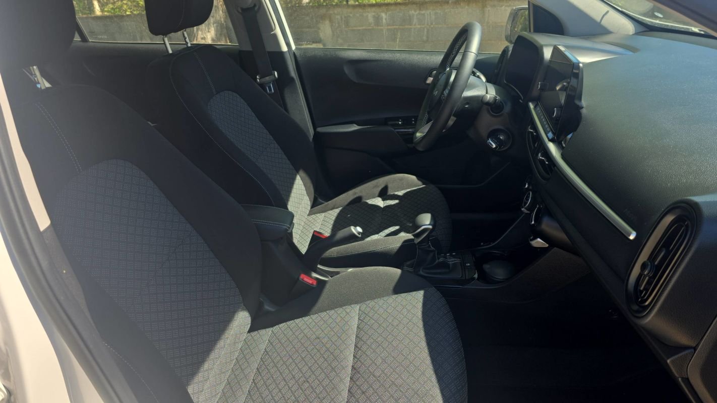 Kia Picanto - Photo 25
