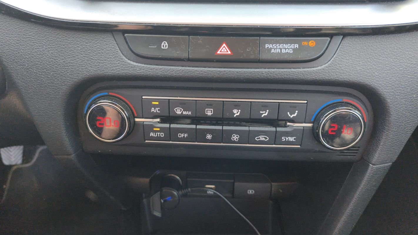 Kia CEED - Photo 13