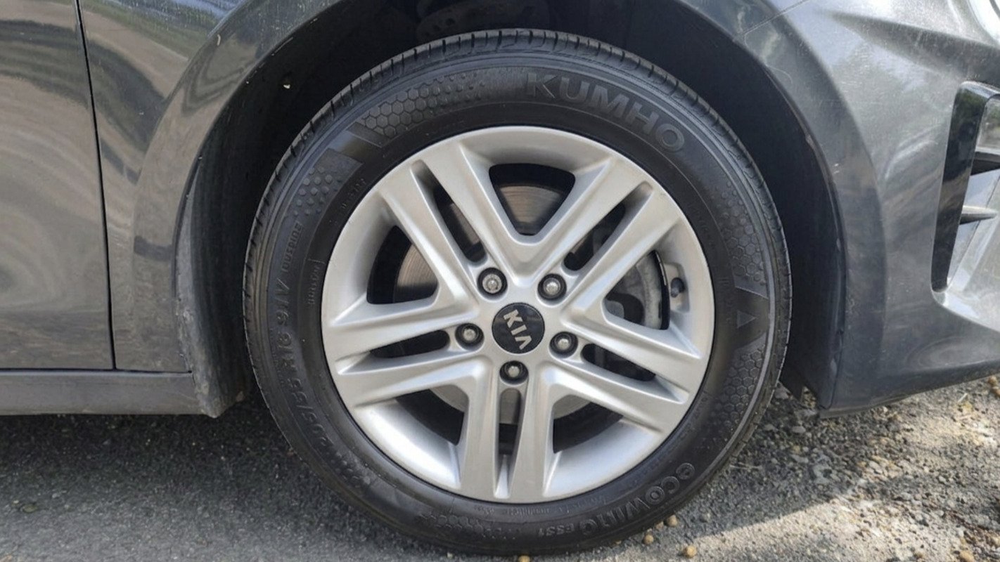 Kia CEED - Photo 17