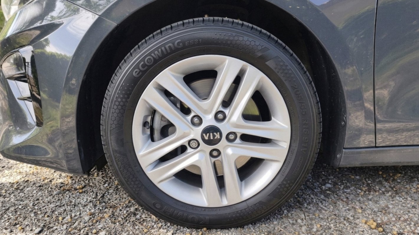Kia CEED - Photo 18