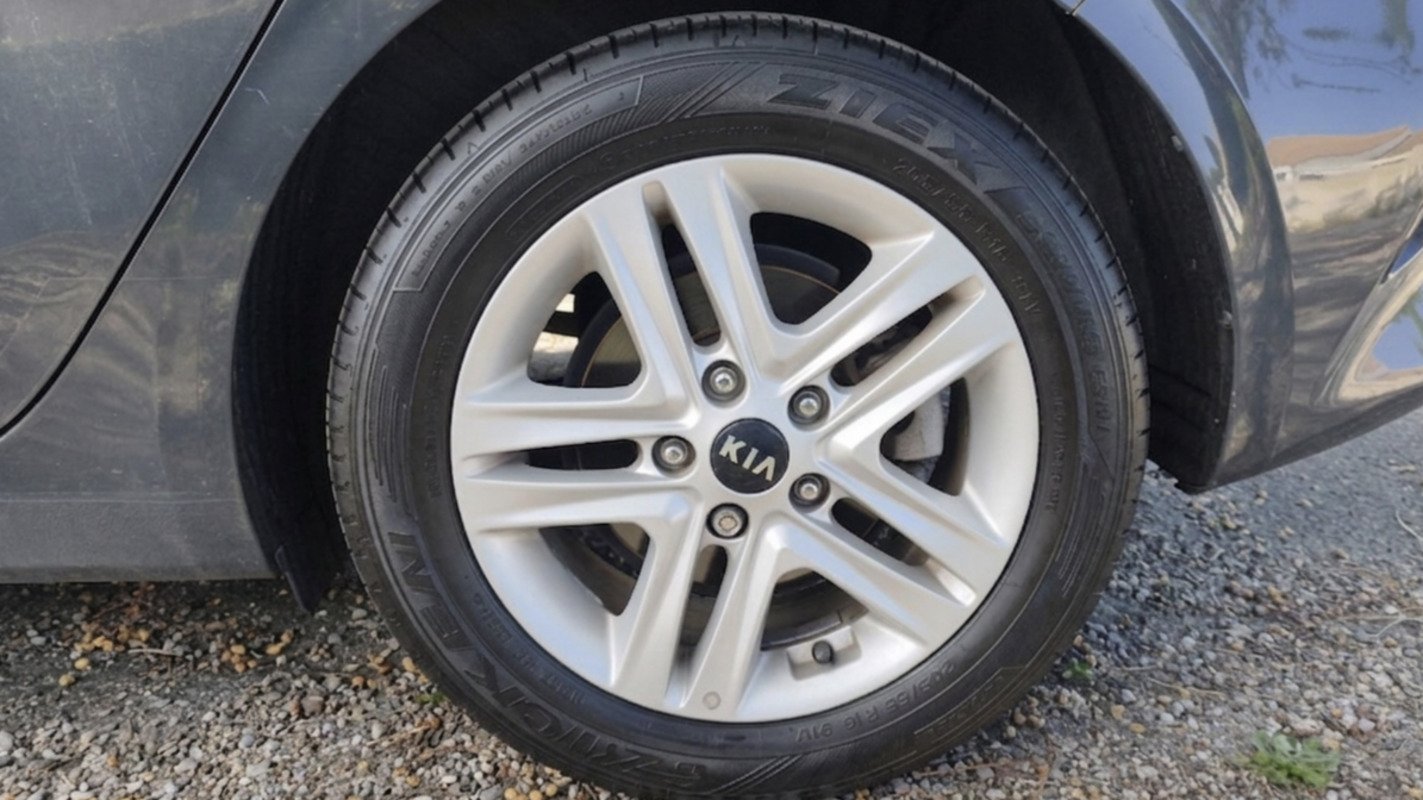 Kia CEED - Photo 19