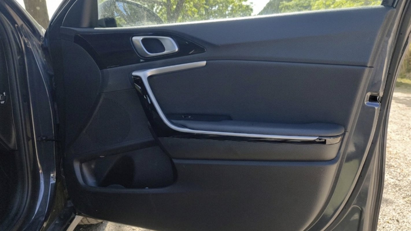Kia CEED - Photo 22