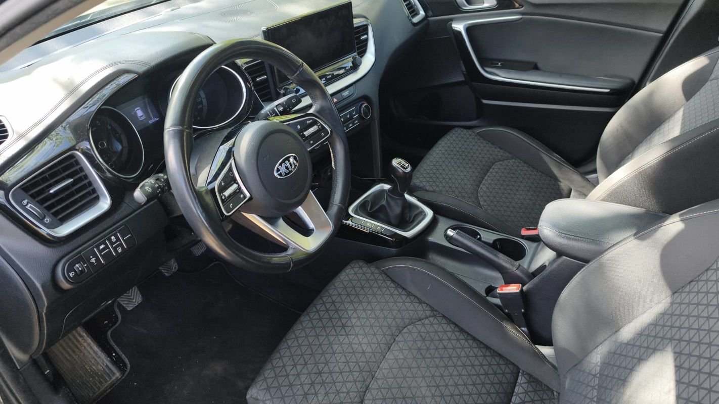 Kia CEED - Photo 8