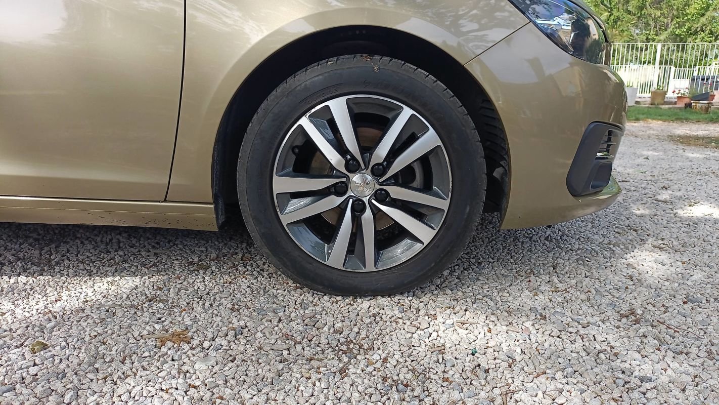 Peugeot 308 - Photo 17