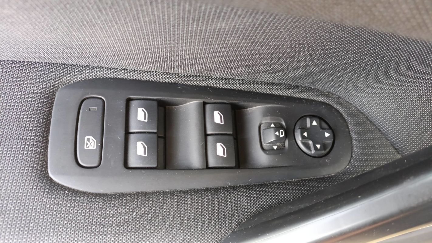 Peugeot 308 - Photo 23
